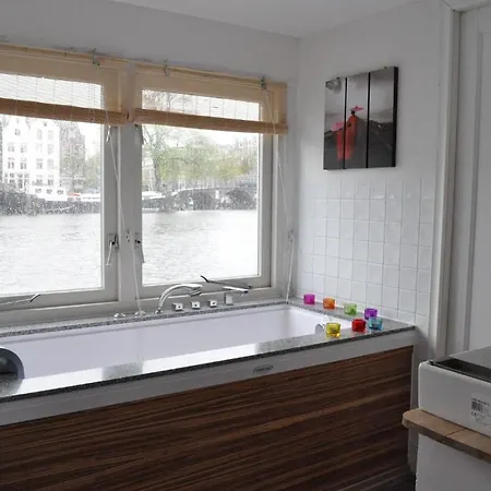 Rent A Houseboat
