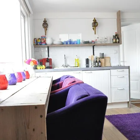 Rent A Houseboat Botel